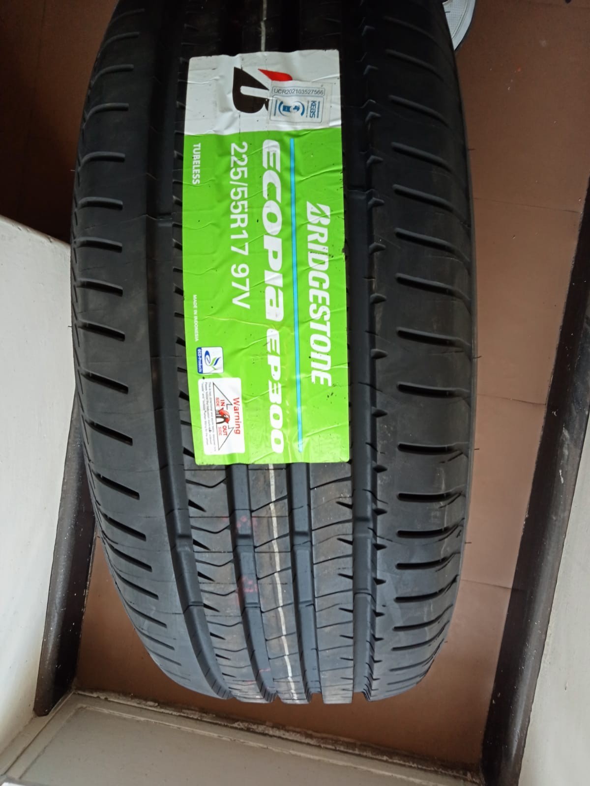 BRIDGESTONE ECOPIA EP300 97V 225/55 R17	