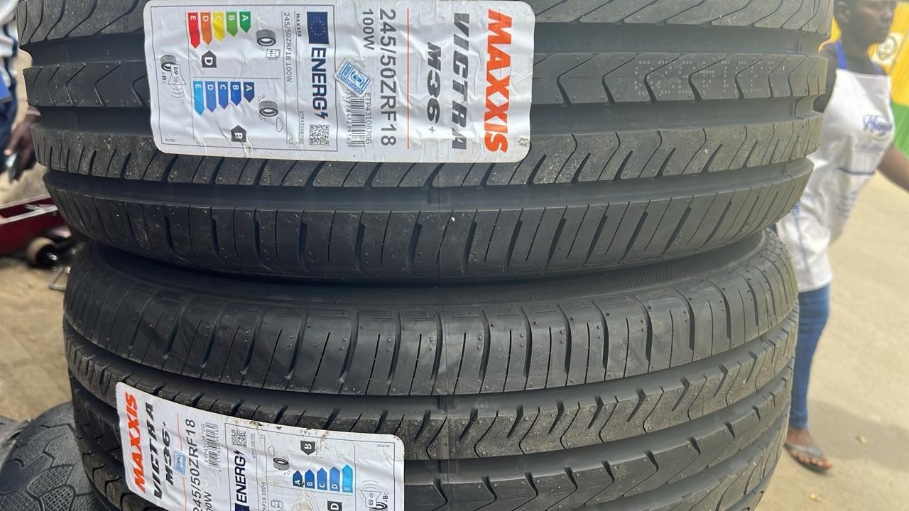 MAXXIS VICTRA M36+ RUNFLAT 245/50 R18