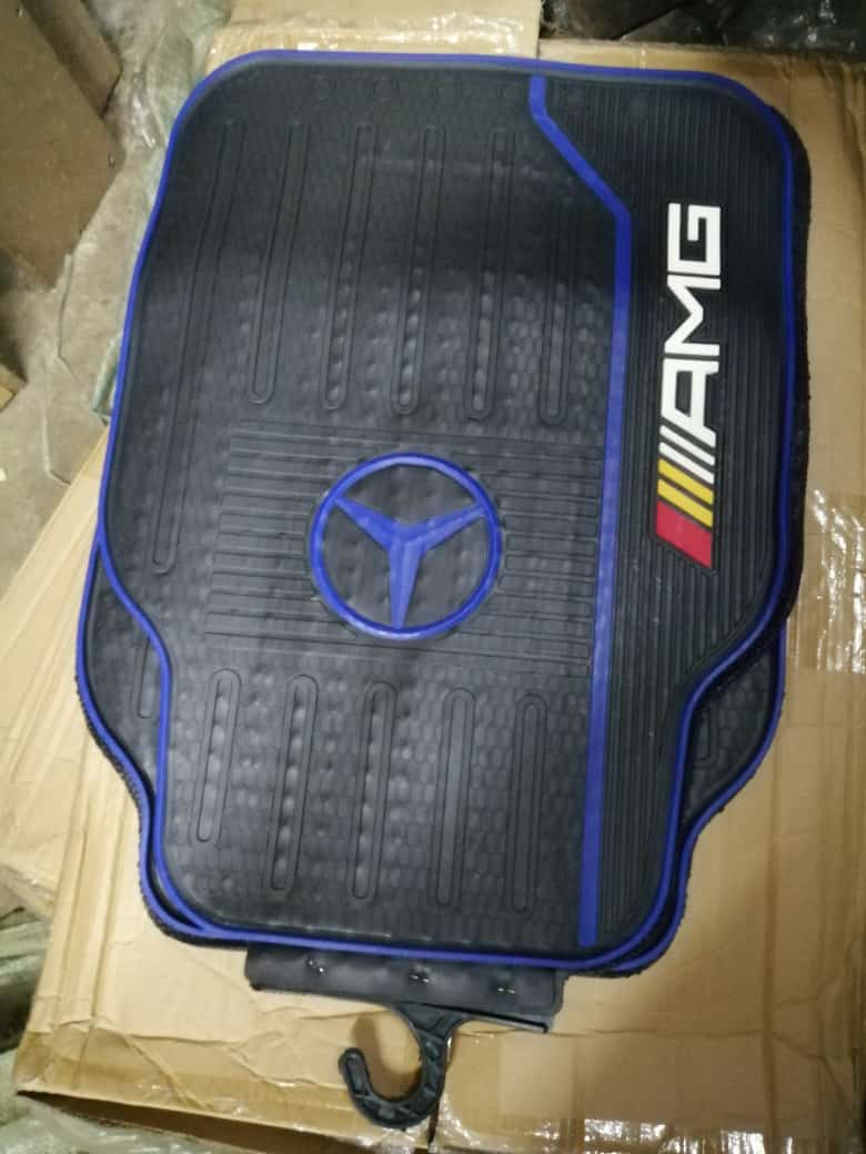 MERCEDES AMG BRANDED CAR MATS 5PC (5-SEATER)
